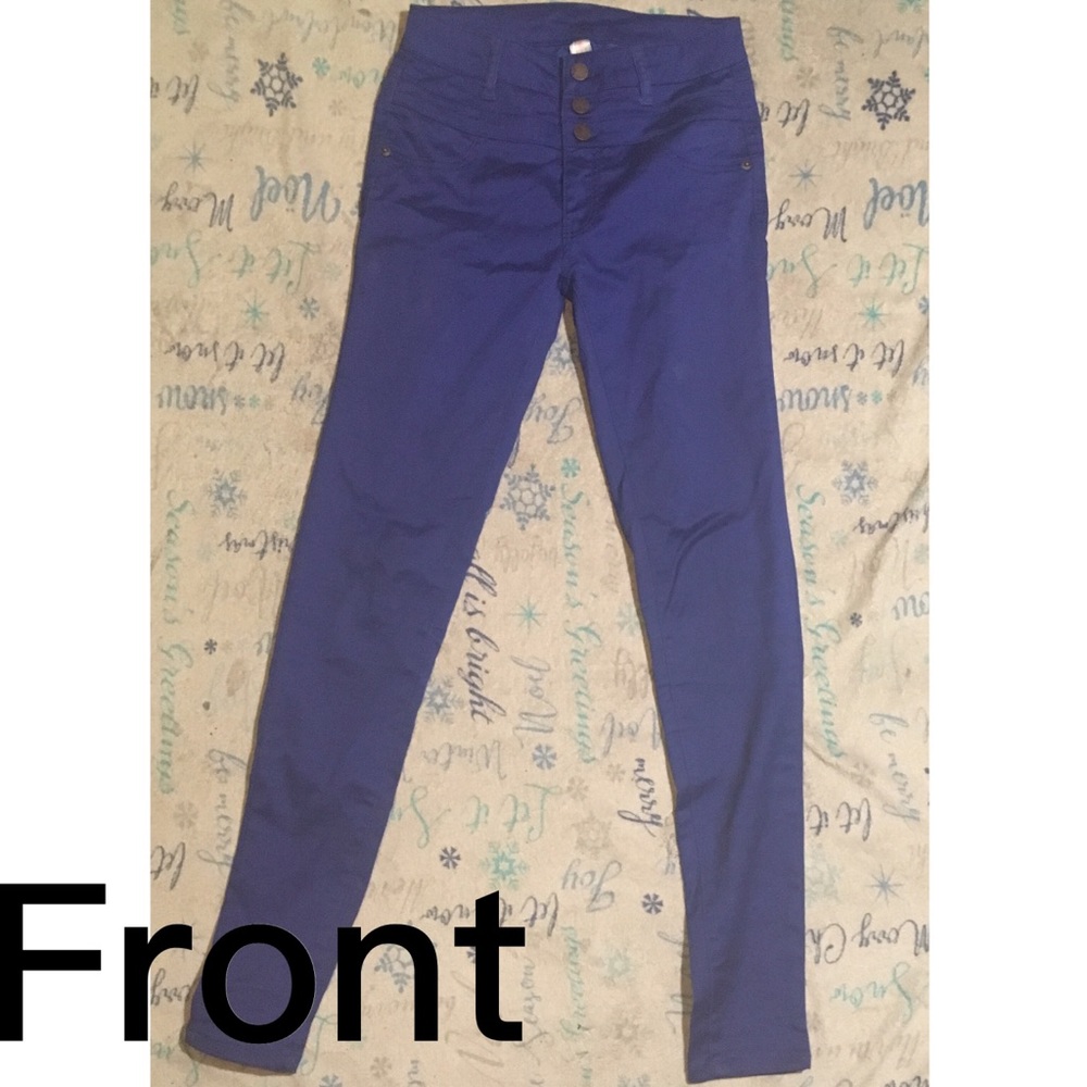 Blue high waist jeans